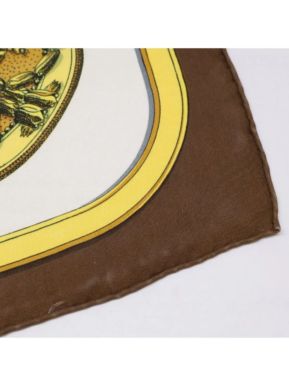 Hermes Grand Apparat Silk Carre 90 Scarf